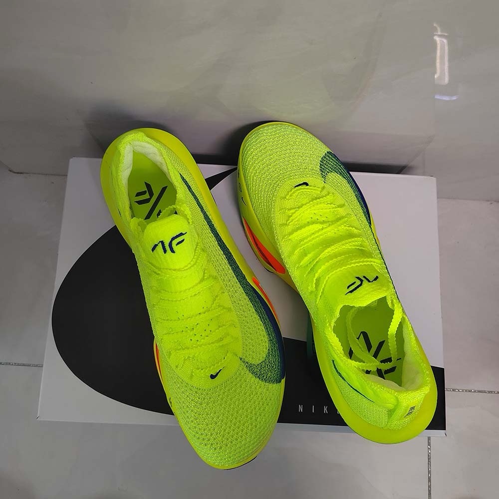 Nike ZoomX AlphaFly 3 Volt Sneakers